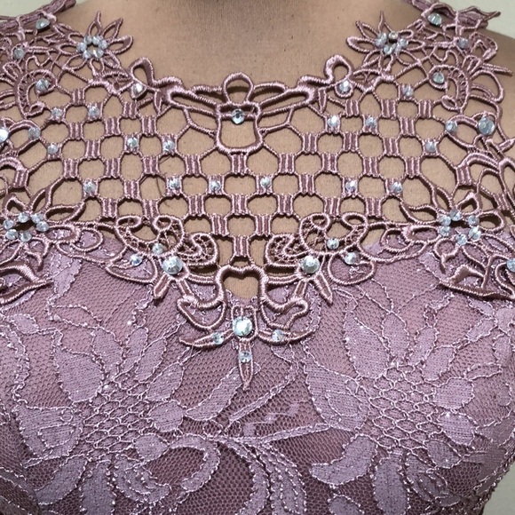 Francesca’s Collection City Triangles Midi Dress 1 Mauve Pink Floral Rhinestone - Picture 4 of 12